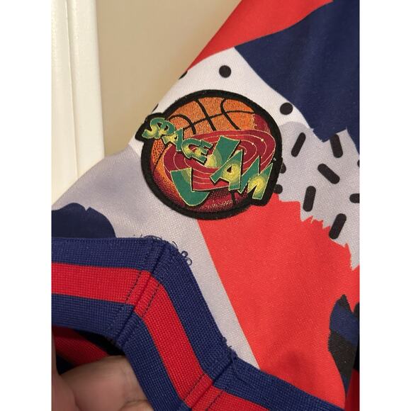 Space Jam Shirt Mens XL Multicolor Bugs Bunny Daffy Duck Looney Embroidered - Picture 4 of 8